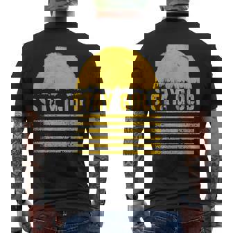 ステイゴールド 太陽 レトロ風 ストライプ 力強さ メンズTシャツ バックプリント - Kawaiitshirt