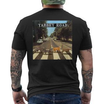 タビーロードクールタビーキャッツクロッシング メンズTシャツ バックプリント - Kawaiitshirt