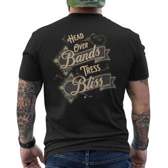 バンドと髪のユーモアで魅せるスタイル表現 メンズTシャツ バックプリント - Kawaiitshirt
