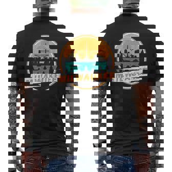 ミルウォーキー スカイライン ランドマーク ミルウォーキー ベイ ヴィンテージ メンズTシャツ バックプリント - Kawaiitshirt