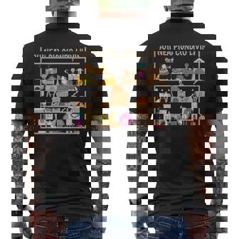 モルモットのコンドの生活のおもちゃヘイベッドの隠れ家の家 メンズTシャツ バックプリント - Kawaiitshirt