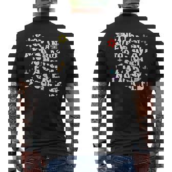 レトログルーヴィー。人生においてあまりにも多くのフェールを持つことはできません。 メンズTシャツ バックプリント - Kawaiitshirt