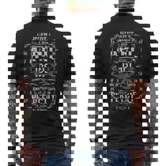 ヴィンテージ65歳の誕生日レジェンドは1961年4月に誕生しました。 メンズTシャツ バックプリント - Kawaiitshirt