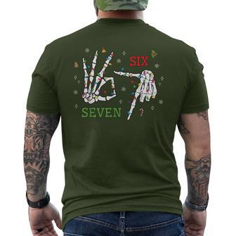 6 7 Meme Skeleton Hands Christmas Couples Six Seven Men's T-shirt Back Print - Thegiftio UK