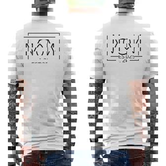 New Mom 2025 Mommy 2025 Mother 2025 Mom Est 2025 Men's Back Print T-Shirt | Mazezy