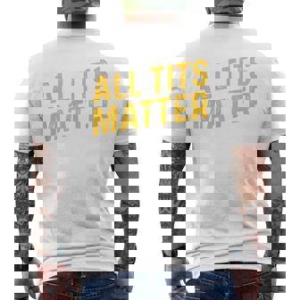 すべてのおっぱいは重要 メンズTシャツ バックプリント - Kawaiitshirt
