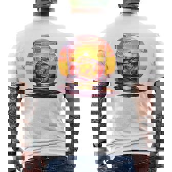 エレガントなウイスキーの夕日 メンズTシャツ バックプリント - Kawaiitshirt