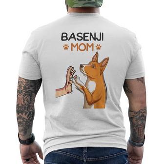 バセンジーママ犬愛好家 メンズTシャツ バックプリント - Kawaiitshirt