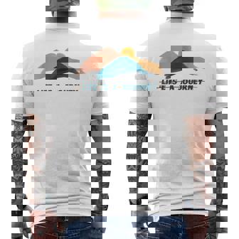 宗教神学 Life Is A Journey 宗教への旅 メンズTシャツ バックプリント - Kawaiitshirt