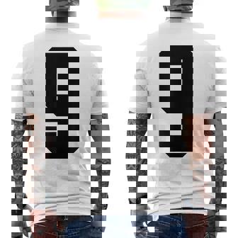 番号9 ナインスポーツジャージ 誕生日年齢 ラッキーナンバーブラック メンズTシャツ バックプリント - Kawaiitshirt