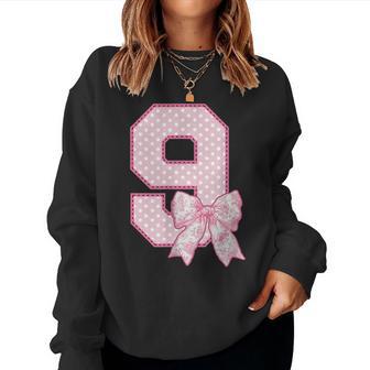 9Th Birthday For Girls Coquette Bow Nine 9 Year Old Women Sweatshirt | Seseable FR