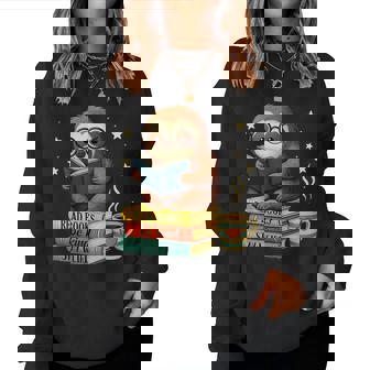 Book Lover Sloth Reading Bookish Library Read Books Be Kind Women Sweatshirt | Seseable FR