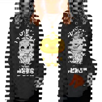 Trust Me I'm A Ducktor Duck Nurse 小児科医 レディーススウェットシャツ - Kawaiitshirt