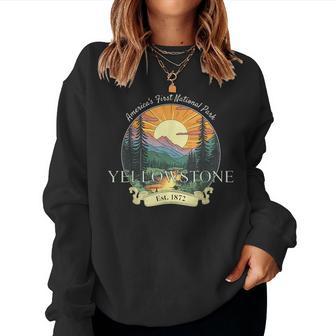 Yellowstone National Park Vacation Retro Vintage Women Sweatshirt - Thegiftio
