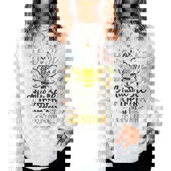 He Or She Auntie To Bee Gender Reveal Baby Shower Women Sweatshirt | Mazezy