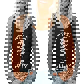 Meme hort Legs Wait For Me J'ai De Petites Jambes Débardeur pour femme - Cadeauxyz