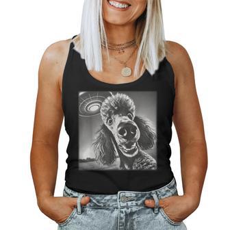 Vintage Poodle Selfie With Ufo Alien Photobooth Dog Mom Dad Women Tank Top | Mazezy