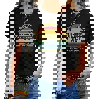 60 Años Cumpleañosintage Nacido En Diciembre 1965 Cuello Camiseta de mujer - Regaloses