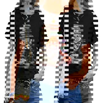 Cute Red Panda Reading Book Animal Bookworm Women T-shirt | Mazezy