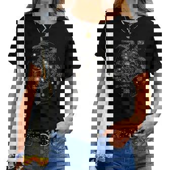 Diseño De Arte Gráfico De Tortuga Marina Celestial Camiseta de mujer - Regaloses