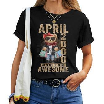 En La Parte Trasera 26 Años Abril 2000 Oso De Peluche 26 Cumpleaños Es Camiseta de mujer - Regaloses