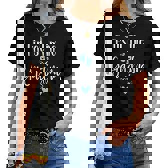 First Time Grandma 2025 Pregnancy Announcement Boy Women T-shirt - Thegiftio