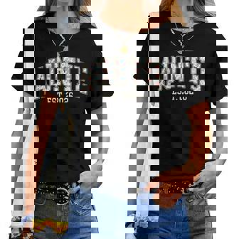 Floral Auntie Est 2026 New Future Aunt Announcement Women T-shirt | Mazezy