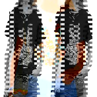 Peace Hand Sign Hippie Flower Groovy 60S 70S Party Outfit Women T-shirt - Thegiftio