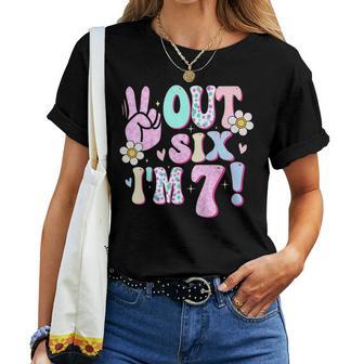 Peace Out Six I'm 7 Seven Year Old Girl 7Th Birthday Women T-shirt - Thegiftio UK