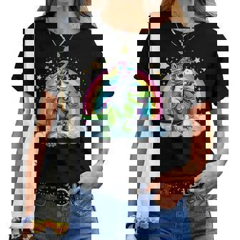 Rainbow Unicorn Riding T Rex Dinosaur Boys Girls Women Women T-shirt | Seseable FR