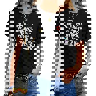 Retro Groovy Relax Poppy Is Here Nombre Del Día De La Madre Camiseta de mujer - Regaloses