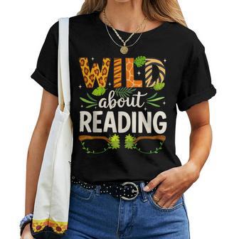 Wild About Reading Librarian Teacher Student Reading Lover Women T-shirt - Thegiftio UK