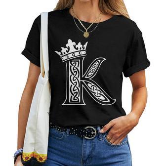 アルファベットtシャツ イニシャル文字 K & King Queen 王冠 レディースTシャツ - Kawaiitshirt