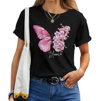 蝶と花、日本の桜と蝶 レディースTシャツ - Kawaiitshirt