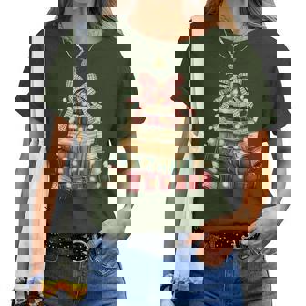 Coquette Bow Christmas Books Xmas Tree Librarian Teacher Women T-shirt | Mazezy