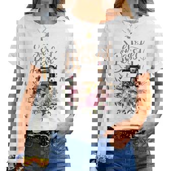 Sew Blessed Vintage Sewing Machine Floral Quilting Women T-shirt - Thegiftio