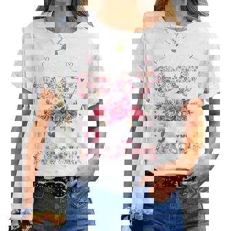 オンバック 79歳 1947年4月 花柄 79歳の誕生日 レディースTシャツ - Kawaiitshirt