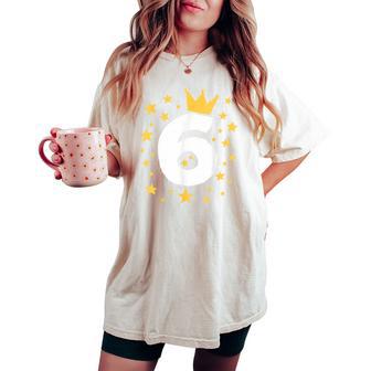 キッズ 誕生日 数字 6歳 男の子 女の子 キング クイーン レディースオーバーサイズコンフォートTシャツ - Kawaiitshirt