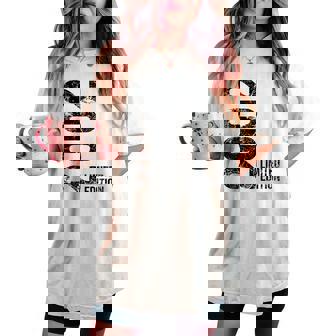 限定 24 歳の誕生日男性版女性 24 歳 2002 ギフト レディースオーバーサイズコンフォートTシャツ - Kawaiitshirt