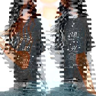 57 歳の誕生日レトロ限定版男性女性ヴィンテージ 1969 レディースオーバーサイズコンフォートTシャツ - Kawaiitshirt