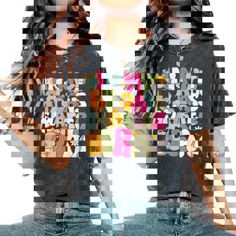 In My 67 Days Smarter Era Groovy 67Th Day Of School Teacher Women's Oversized Comfort T-Shirt | Seseable FR