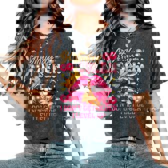 Birthday Queen I Level Up Pink Lips Happy Birthday Women's Oversized Comfort T-Shirt | Seseable FR