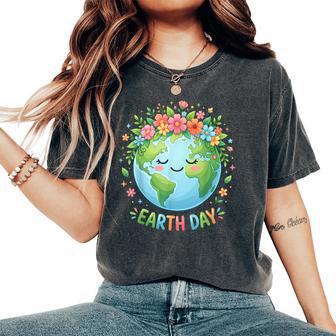 Cute Floral Earth Love Our Planet Earth Day 2026 Women's Oversized Comfort T-Shirt - Thegiftio UK