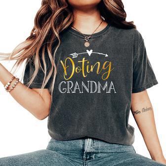 Doting Grandma Carino Adorabile Festa Della Mamma Regalo T-shirt comoda oversize da donna - Novitaregali