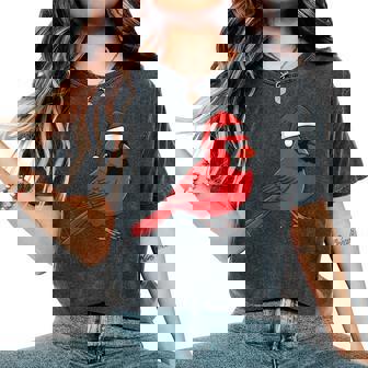 Festive Cute Red Cardinal Bird Christmas Winter Nature Lover Women's Oversized Comfort T-Shirt | Mazezy