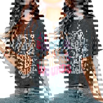 Its A Beautiful Day To Heal Wounds Retro Wound Care Nurse Os Women's Oversized Comfort T-Shirt | Seseable CA