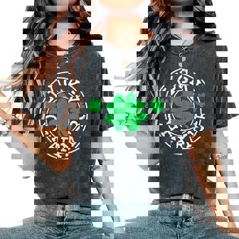 Lucky Charmer t Patrick's Day 男の子 女の子 キッズ レディースオーバーサイズコンフォートTシャツ - Kawaiitshirt