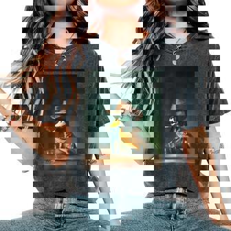 Mallard Smoking Cigarette Vintage Mallard Duck Cowboy Women's Oversized Comfort T-Shirt | Seseable FR