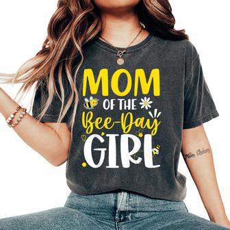 Mom Of The Bee Day Girl Birthday Party Family Matching Women's Oversized Comfort T-Shirt - Thegiftio UK