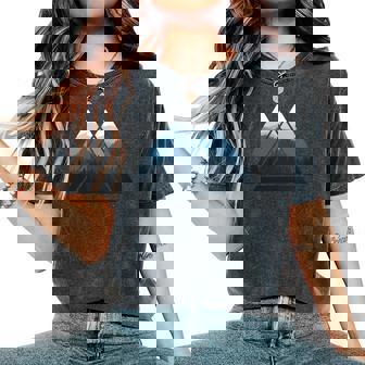 Outdoor Nature Trees Forest Minimalism Triangle Climate Protection Women's Oversized Comfort Colors T-Shirt | Mazezy